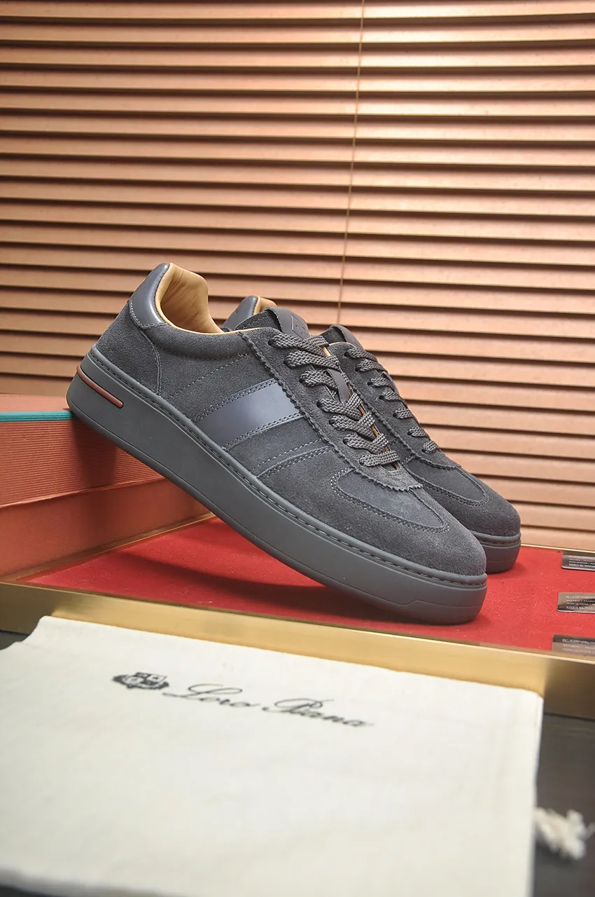 Men's men's shoes 💰580💶[𝐥𝐨𝐫𝐨 𝐏𝐢𝐚𝐧𝐚] lp classic loafers, an Italian treasure brand, the only brand that can match Hermès! Only after wearing it do we realize that we cannot let down our feet. The upper is imported cashmere, the lining of water-dyed cowhide ➕ the cowhide feet, the official original glass rubber outsole, and the pendant. Exclusive original packaging (tag ➕ brand paper ➕ outer box ➕ hand bag) code number: 38-46 (45 46 customized)